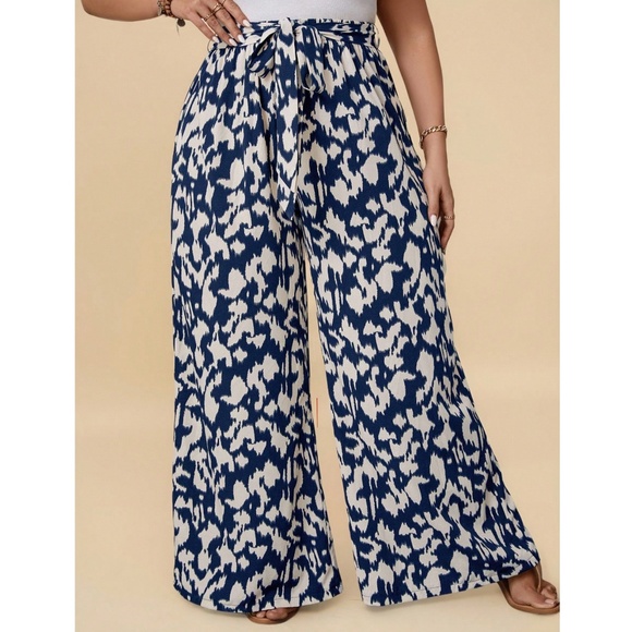 Plus Leopard Print Stretchy Waist Wide leg Pants - Picture 1 of 8